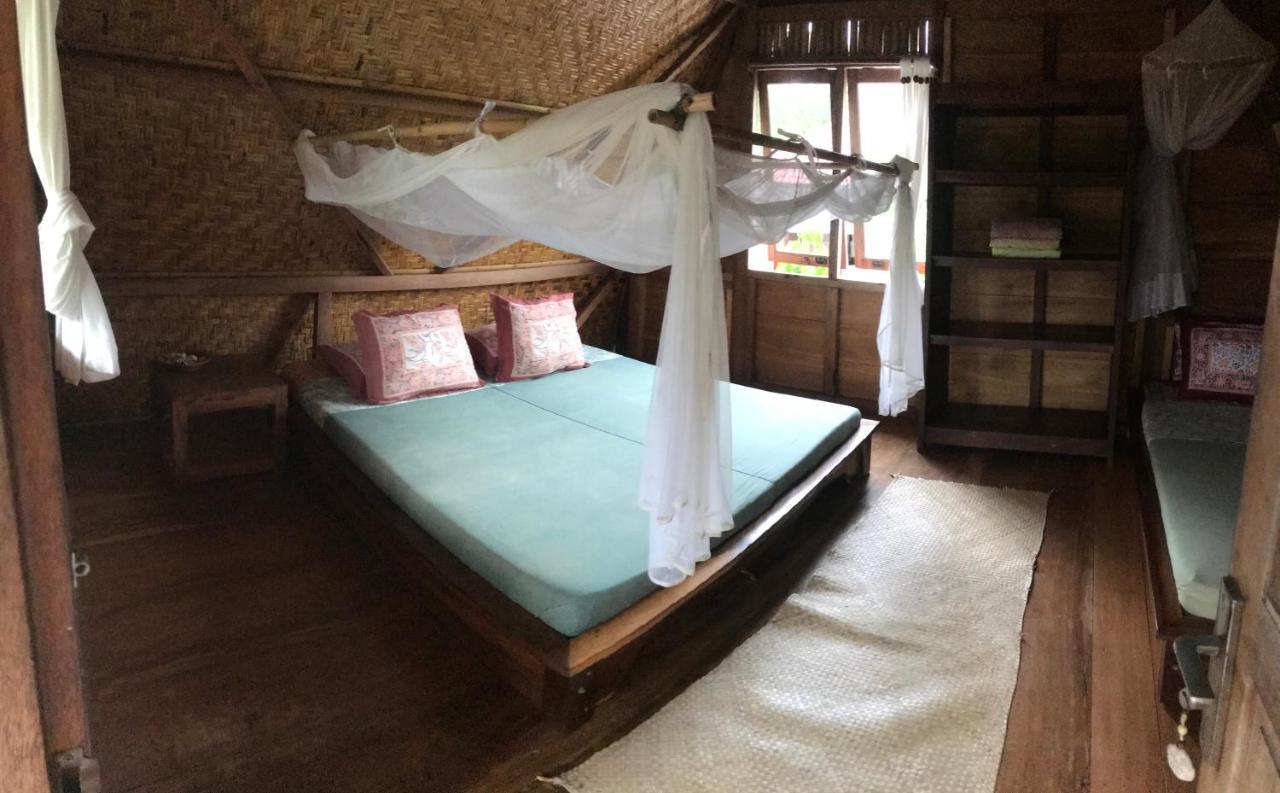Appartamento Harry'S Ocean House Pacitan Esterno foto